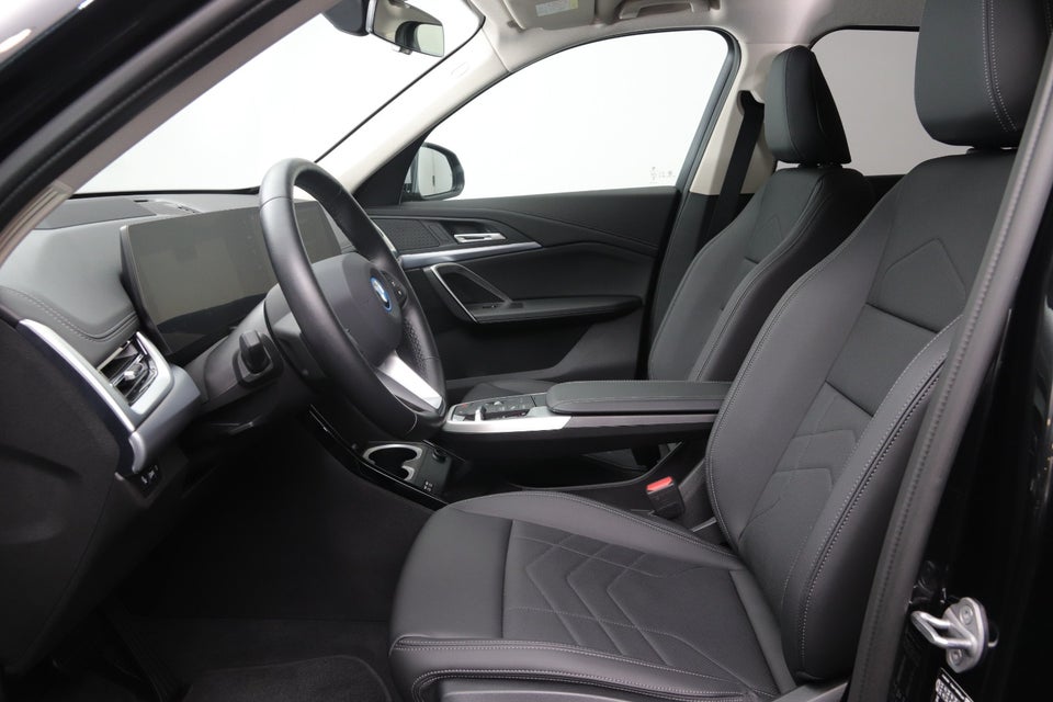 BMW iX1 xDrive30 X-Line Van 5d