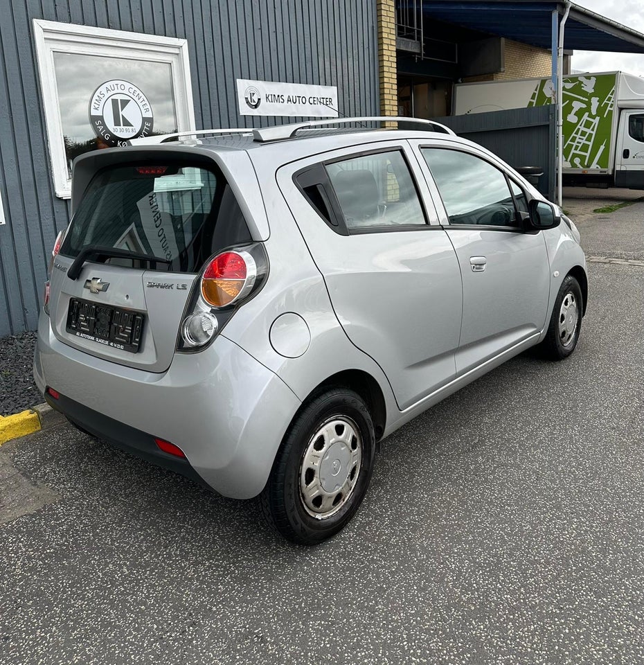 Chevrolet Spark 1,0 LS 5d