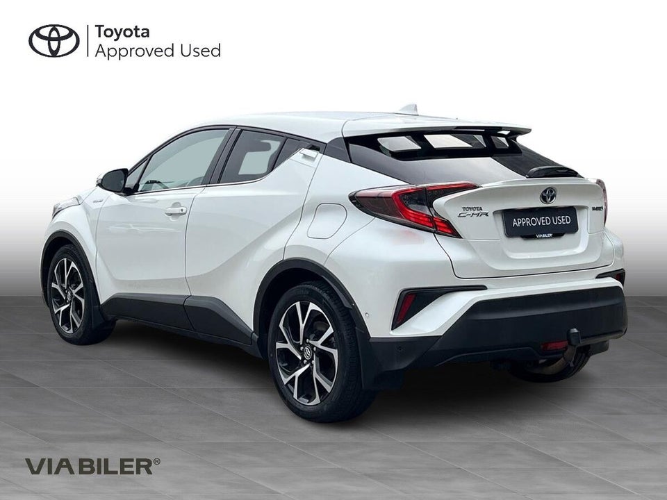 Toyota C-HR 1,8 Hybrid Premium Selected CVT 5d