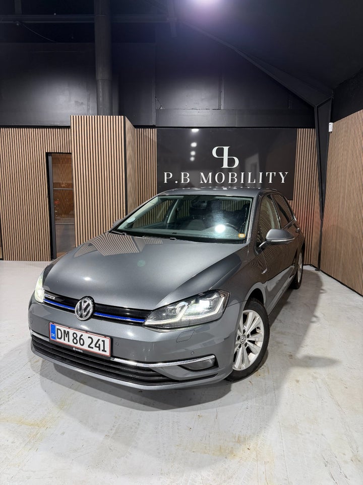 VW Golf VII 1,5 TSi 130 Comfortline DSG 5d