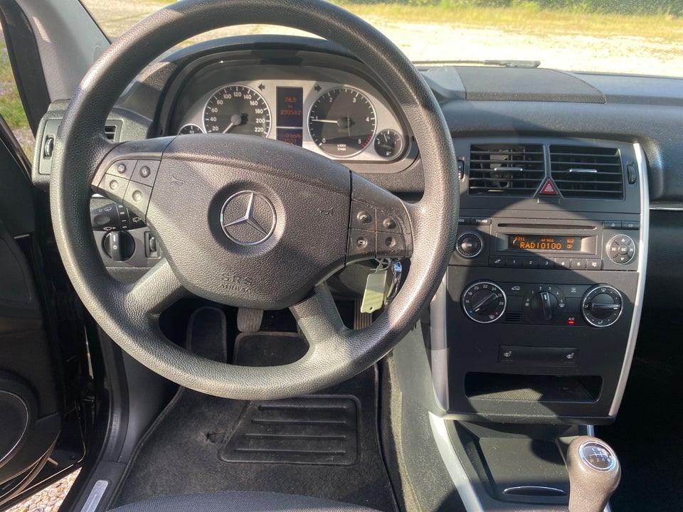 Mercedes B180 2,0 CDi 5d
