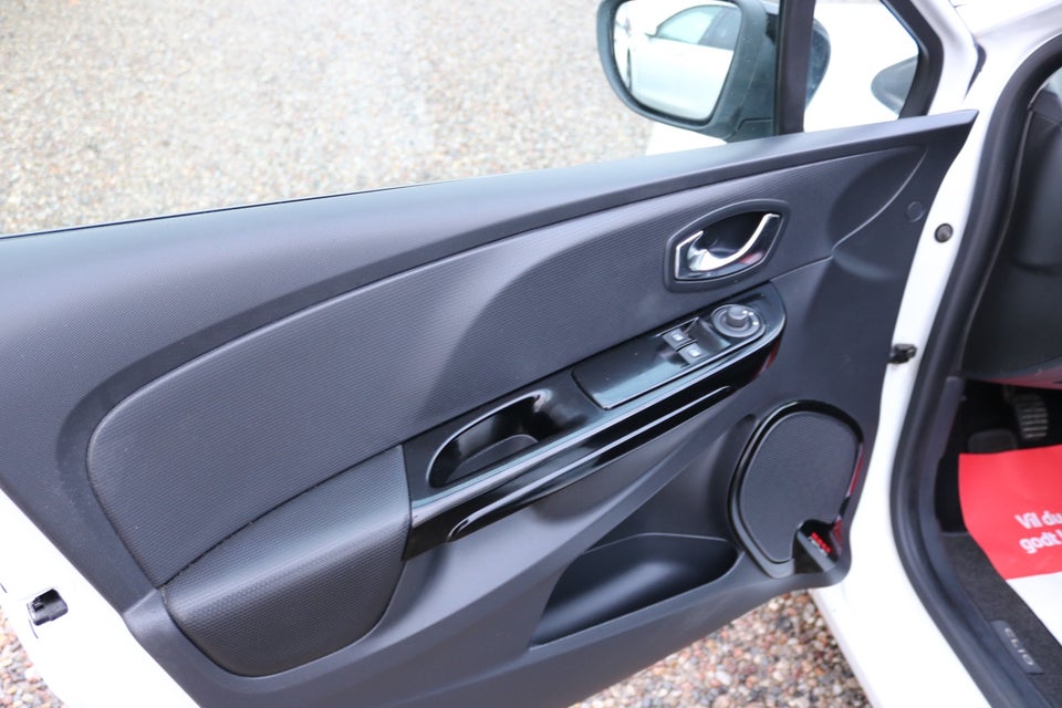 Renault Clio IV 0,9 TCe 90 Expression Sport Tourer 5d