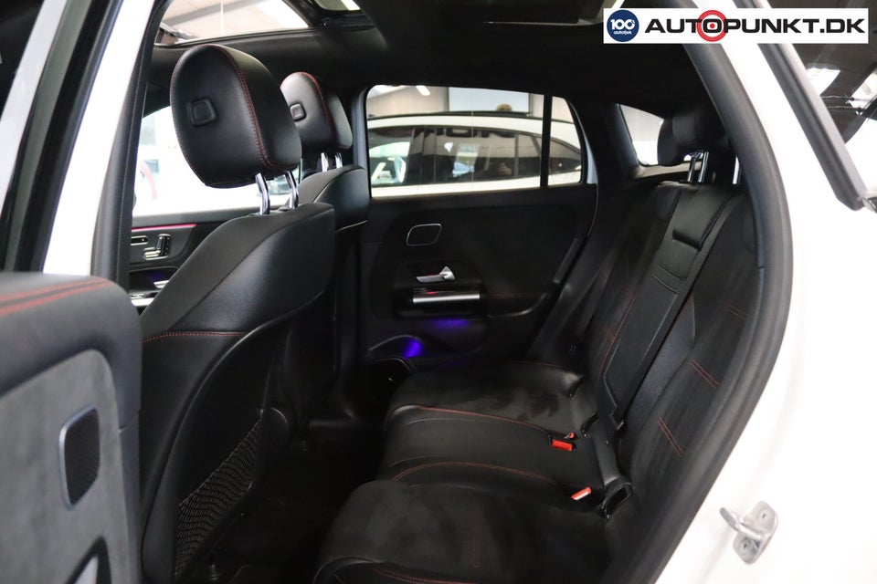Mercedes EQA300 4Matic 5d