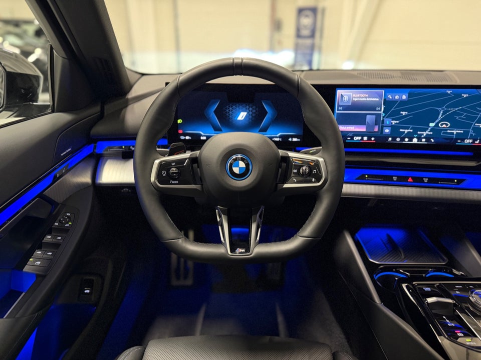 BMW i5 eDrive40 M-Sport 4d