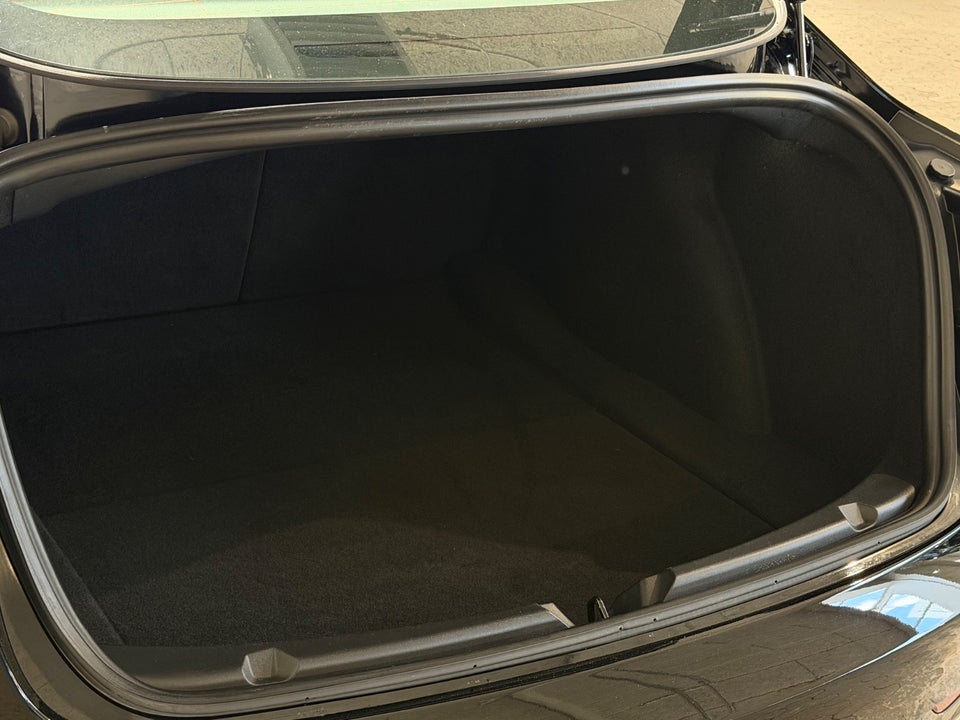 Tesla Model 3 RWD 4d
