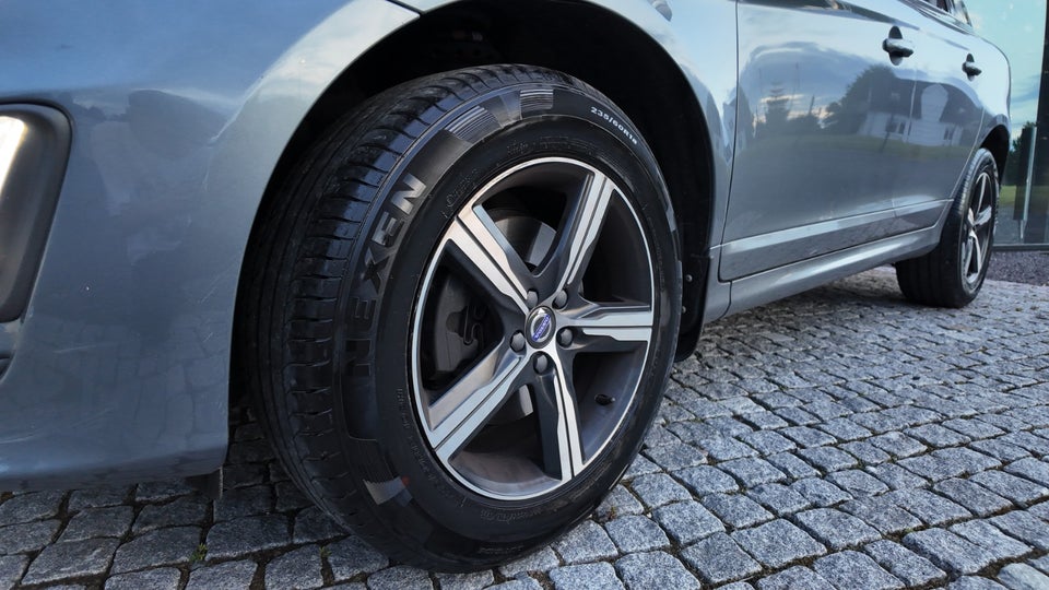 Volvo XC60 2,0 D4 190 R-Design aut. 5d