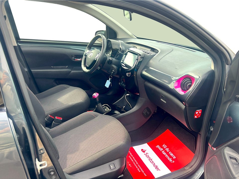 Toyota Aygo 1,0 VVT-i x-style 5d