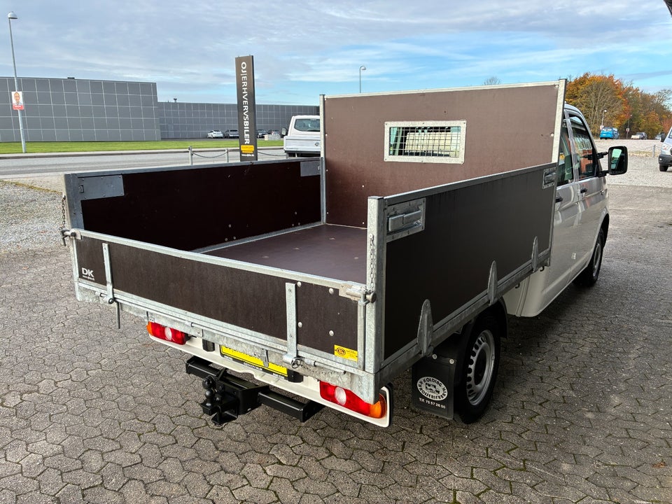 VW Transporter 2,0 TDi 102 Db.Kab m/lad 4d