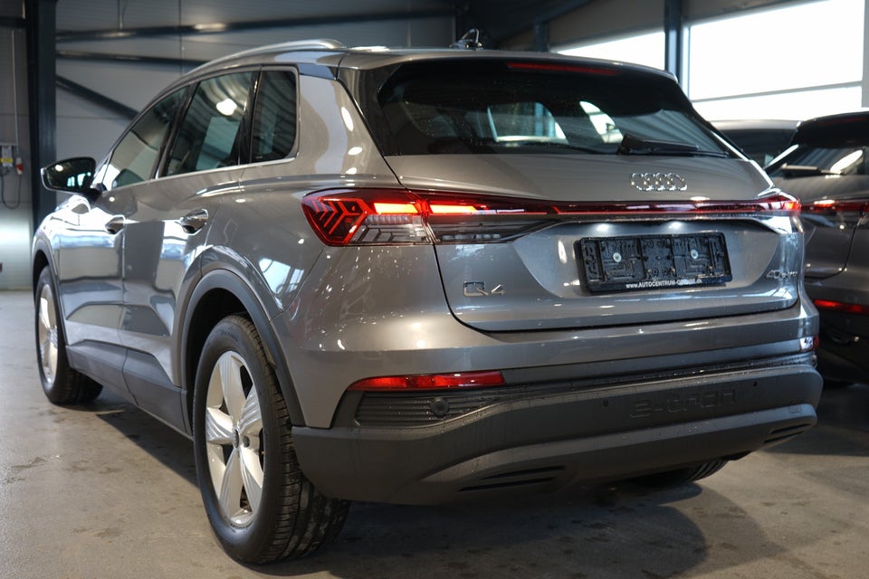 Audi Q4 e-tron 40  5d