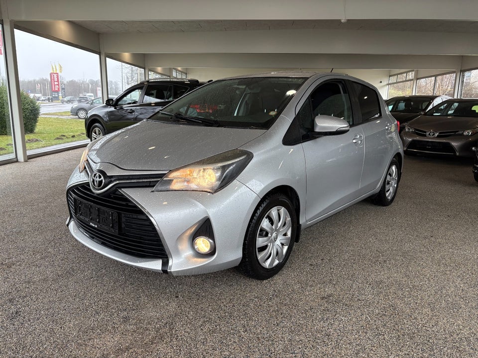 Toyota Yaris 1,0 VVT-i T2 Komfort 5d