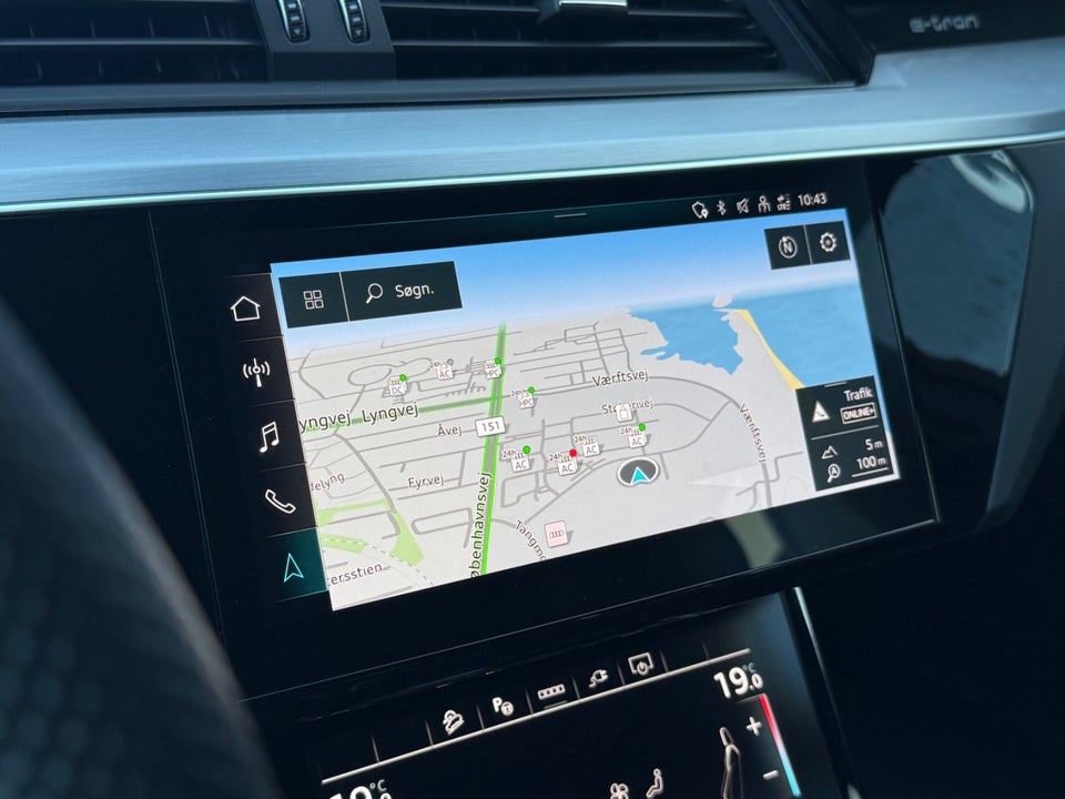 Audi Q8 e-tron 55 S-line quattro 5d
