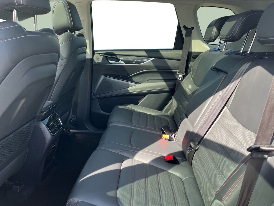 Maxus Euniq6 70  5d