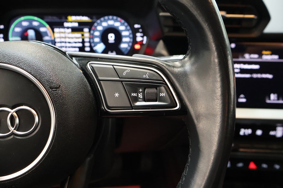 Audi A3 40 TFSi e Sportback S-tr. 5d