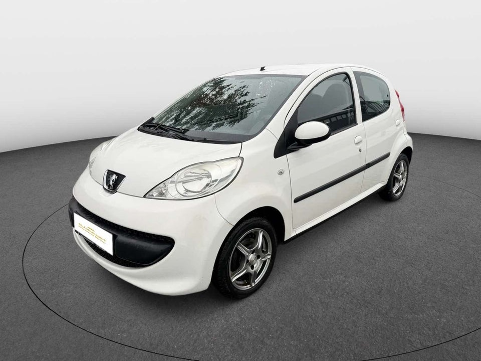 Peugeot 107 1,0 Smile 5d