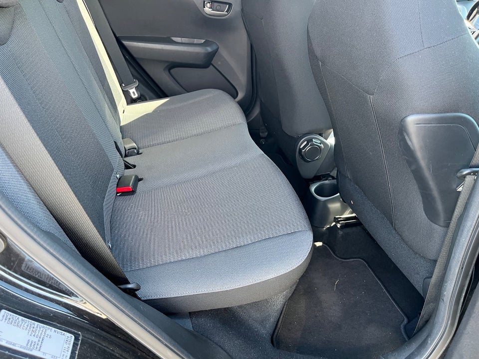 Toyota Aygo 1,0 VVT-i x-press x-shift 5d