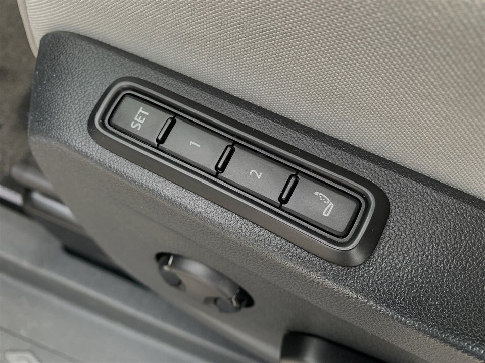 VW ID.Buzz 77 Style SWB 5d