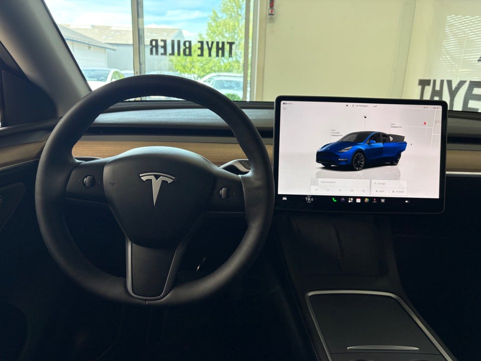 Tesla Model Y Long Range AWD 5d