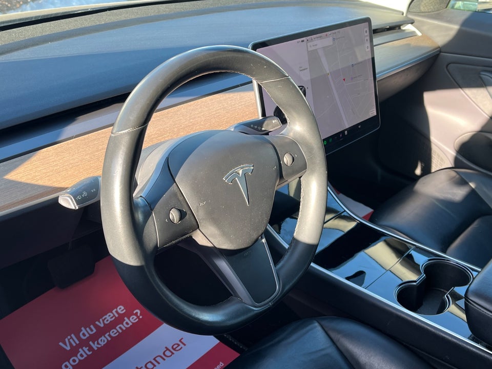 Tesla Model 3 Long Range AWD 4d