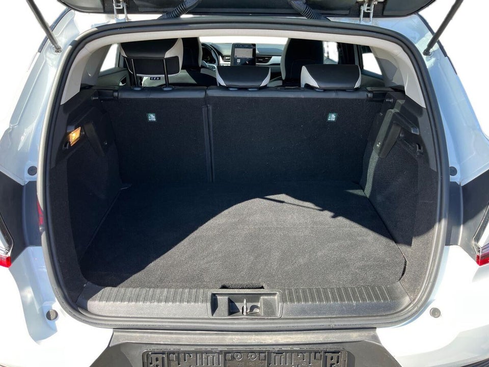 Renault Captur 1,6 E-Tech Intens 5d
