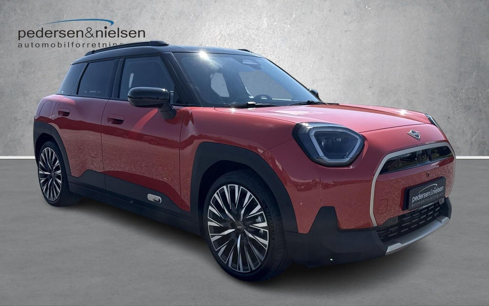 MINI Aceman E Favoured Trim L 5d