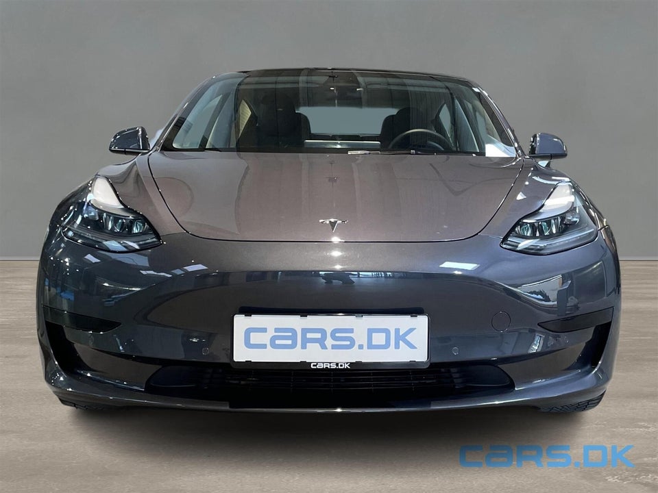 Tesla Model 3 Standard Range+ RWD 4d