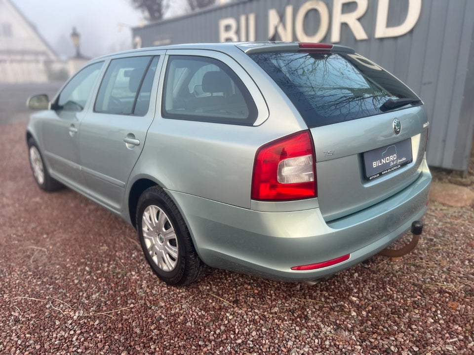 Skoda Octavia 1,4 TSi 122 Ambiente Combi 5d