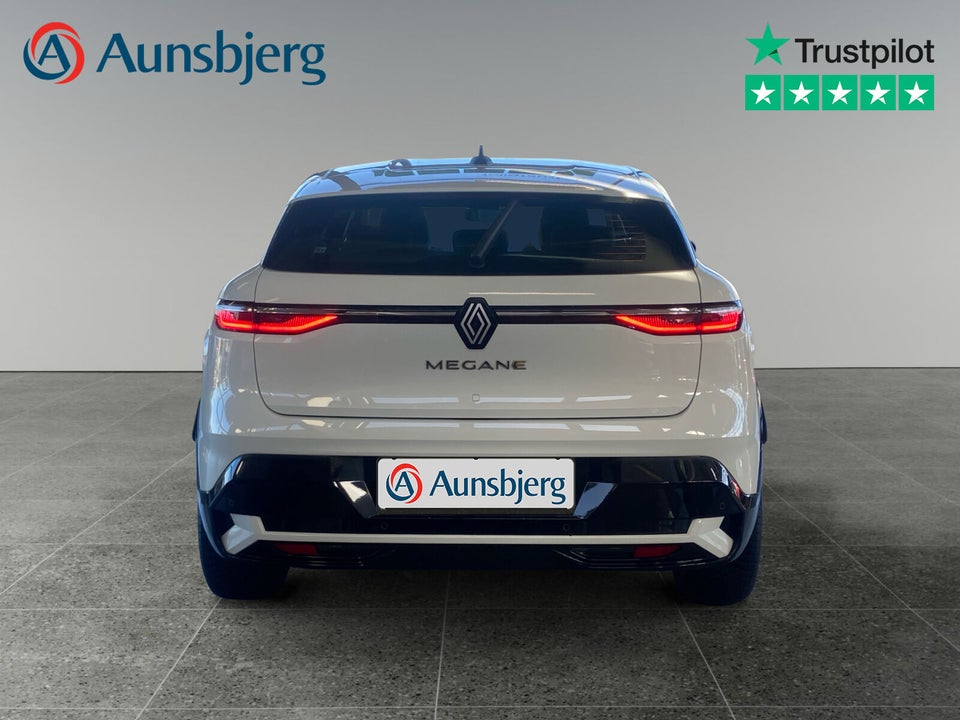 Renault Megane E-Tech 40 Equilibre 5d