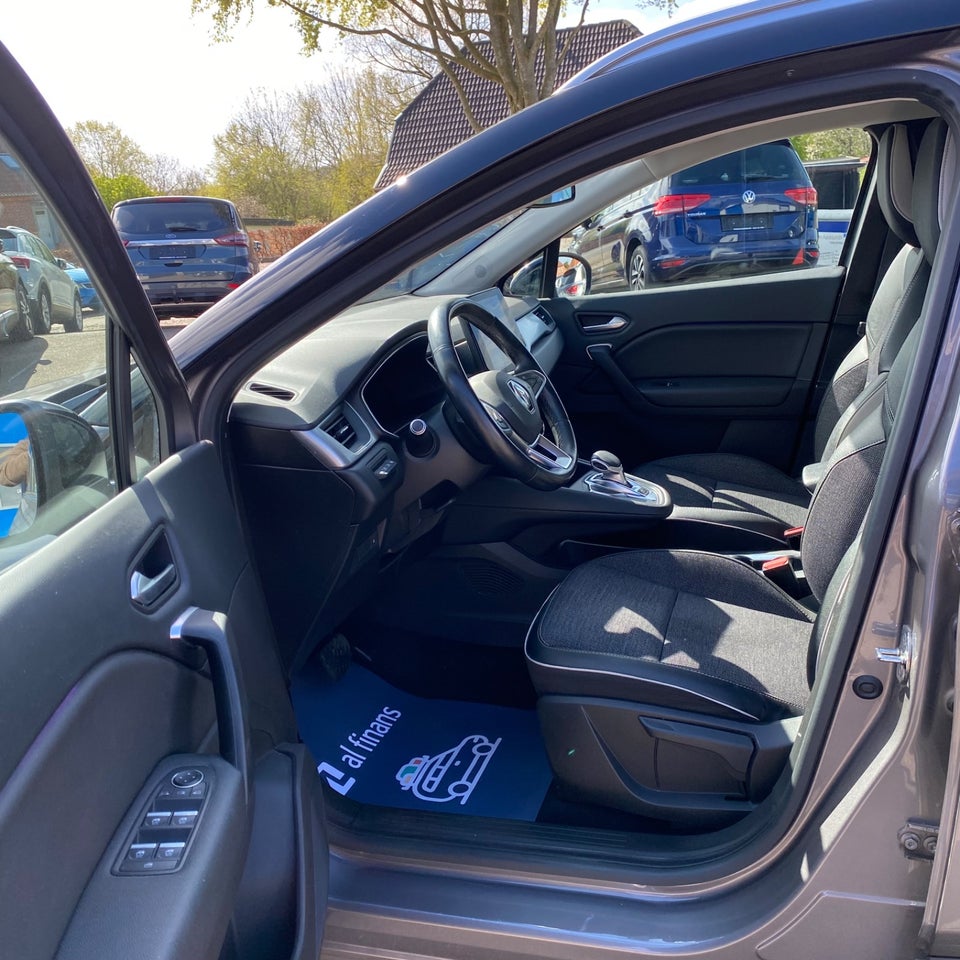 Renault Captur 1,6 E-Tech Intens 5d