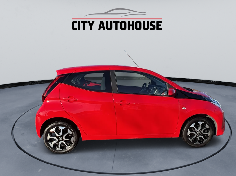 Toyota Aygo 1,0 VVT-i x-plore 5d