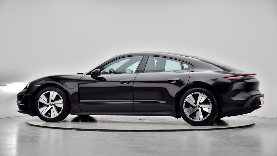 Porsche Taycan 4d