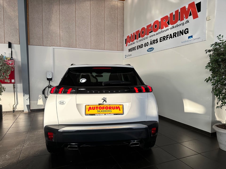 Peugeot 2008 1,2 PureTech 130 Allure Pack EAT8 Van 5d