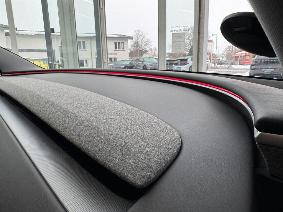 Tesla Model 3 RWD 4d