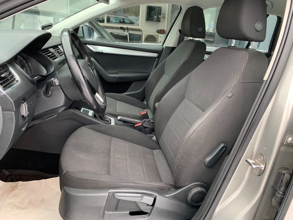 Skoda Octavia 1,2 TSi 110 Ambition Combi 5d