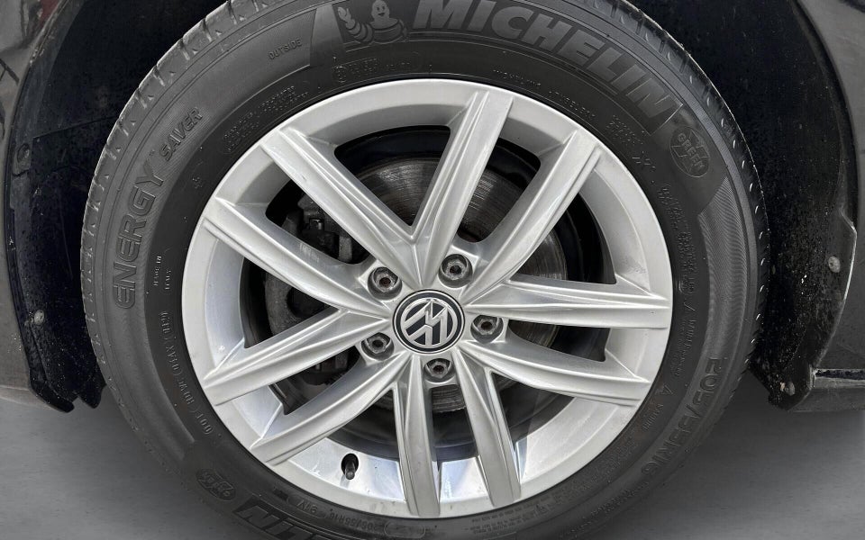VW Golf VII 1,5 TSi 150 Comfortline Connect Variant DSG 5d
