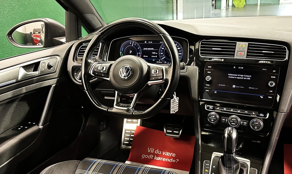 VW Golf VII 1,4 GTE DSG 5d