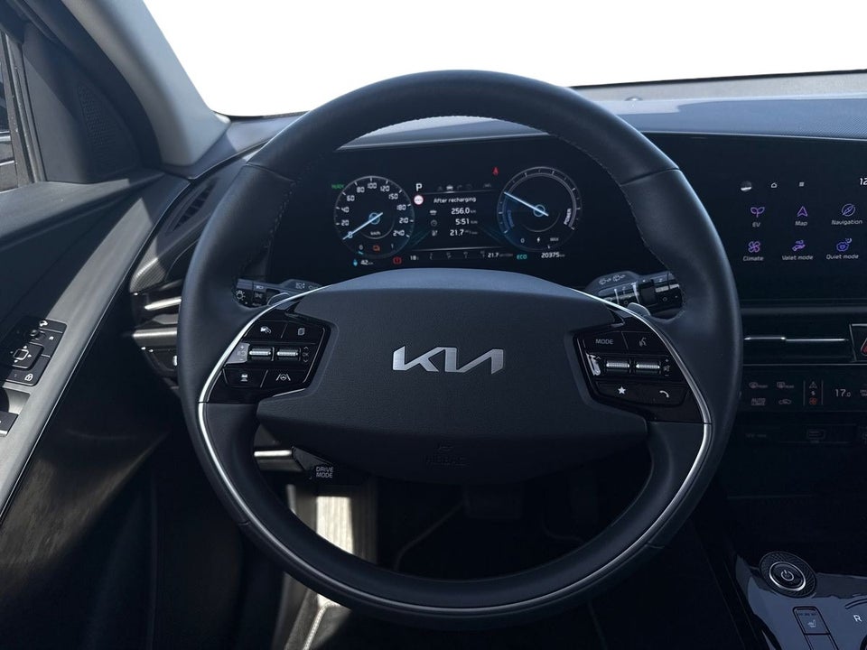 Kia Niro 64 EV Prestige 5d