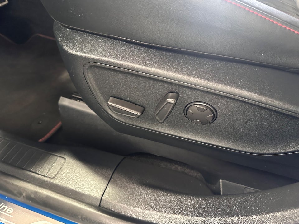 Ford Kuga 2,5 PHEV ST-Line X CVT 5d