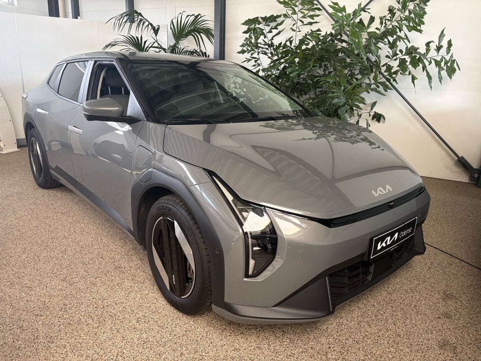 Kia EV4 81 Long Range Prestige Fastback 4d