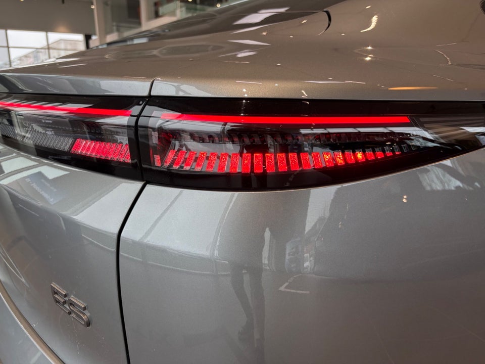 Exlantix ES 77 Ultimate AWD 5d