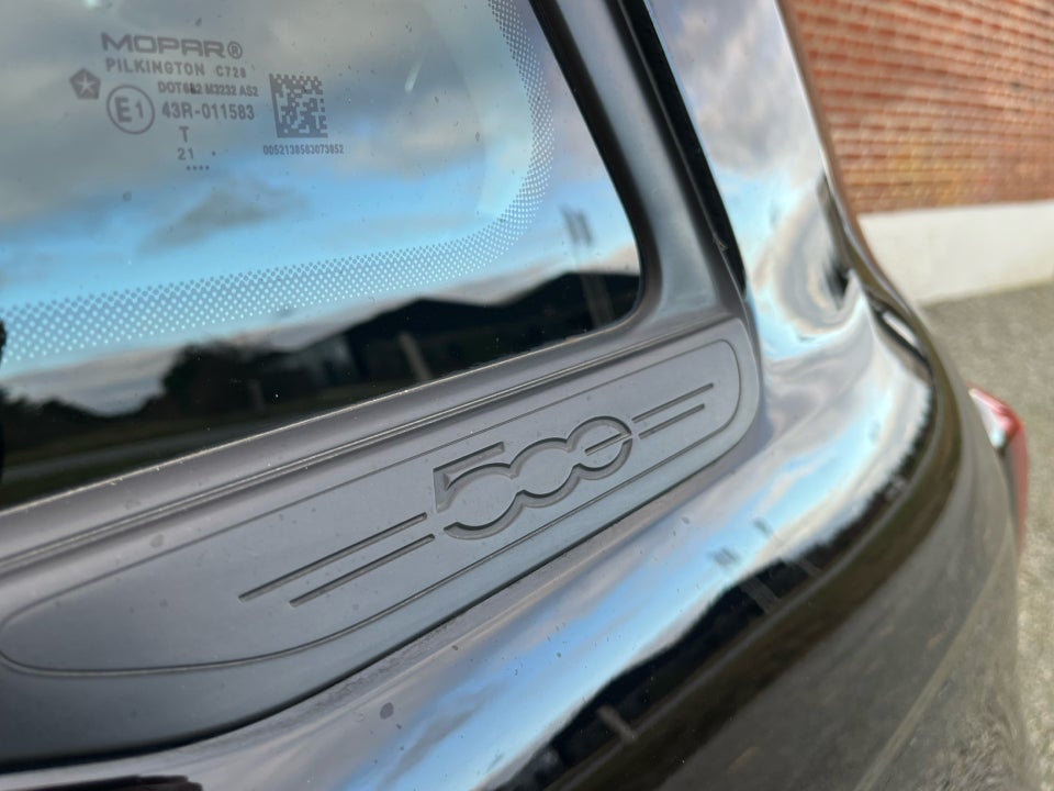 Fiat 500e 42 Icon 3d