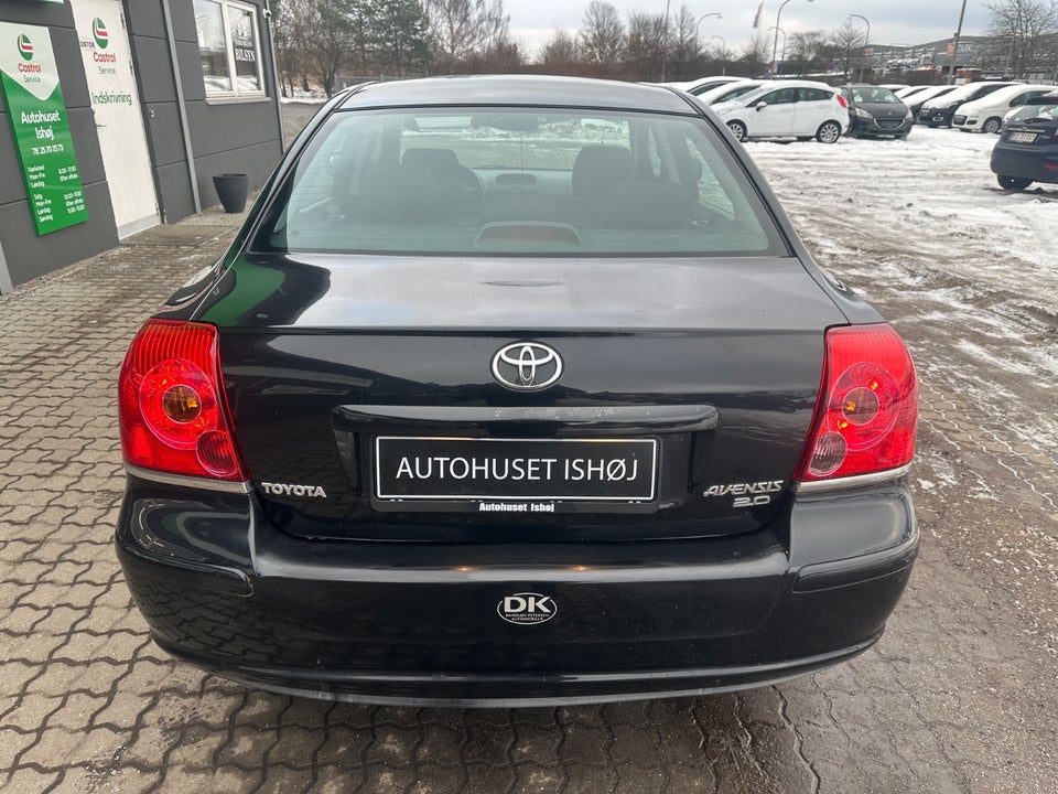 Toyota Avensis 2,0 Sol 4d