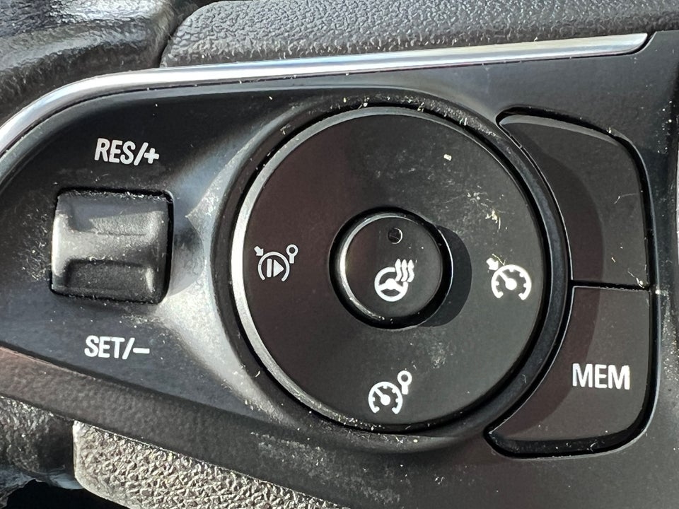 Opel Crossland X 1,2 T 110 Impress 5d