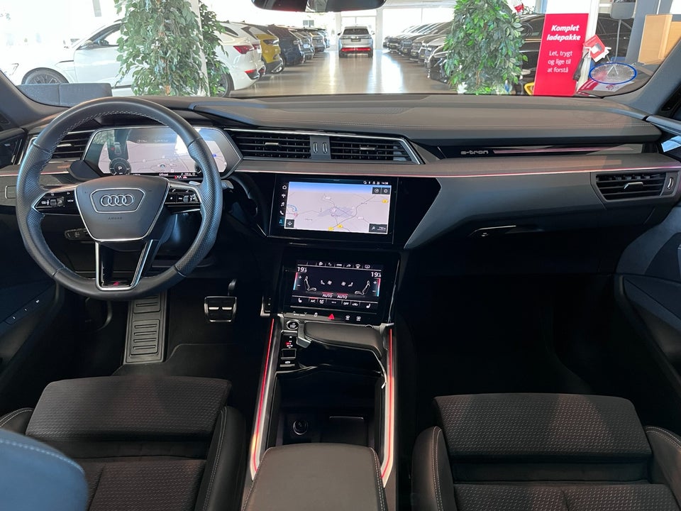 Audi Q8 e-tron 55 S-line Sportback quattro 5d