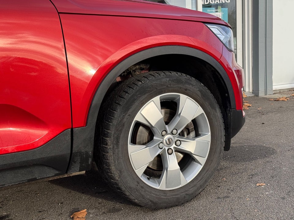 Volvo XC40 2,0 D4 190 Momentum aut. AWD 5d