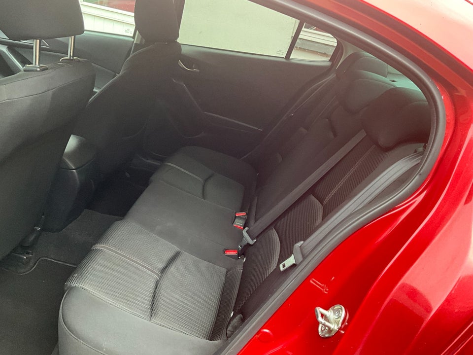 Mazda 3 2,0 SkyActiv-G 120 Optimum 4d