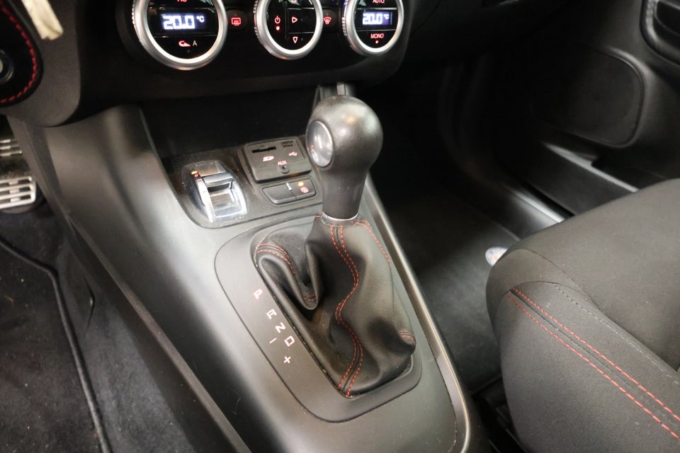 Alfa Romeo Giulietta 1,6 JTD 120 Super TCT 5d