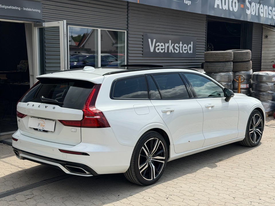 Volvo V60 2,0 T6 ReCharge R-Design aut. AWD 5d