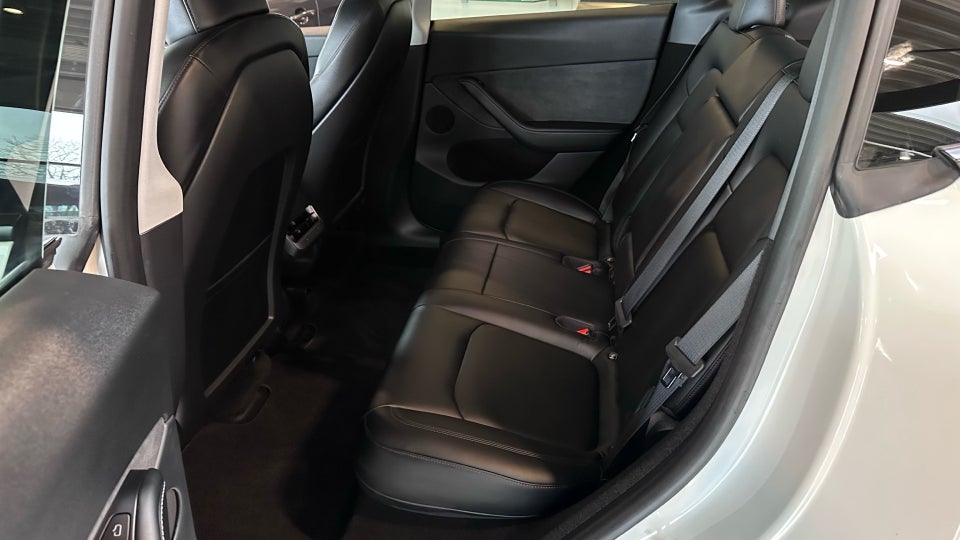 Tesla Model Y Performance AWD 5d