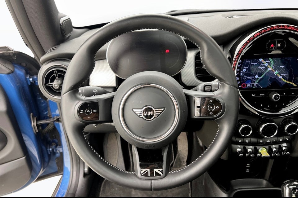 MINI Cooper SE Maximise 3d
