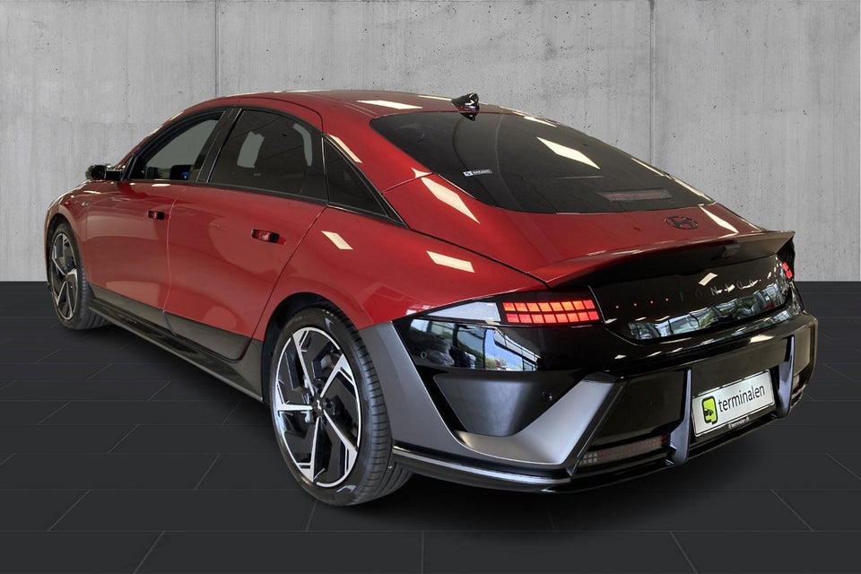 Hyundai Ioniq 6 84 N Line+ AWD 4d